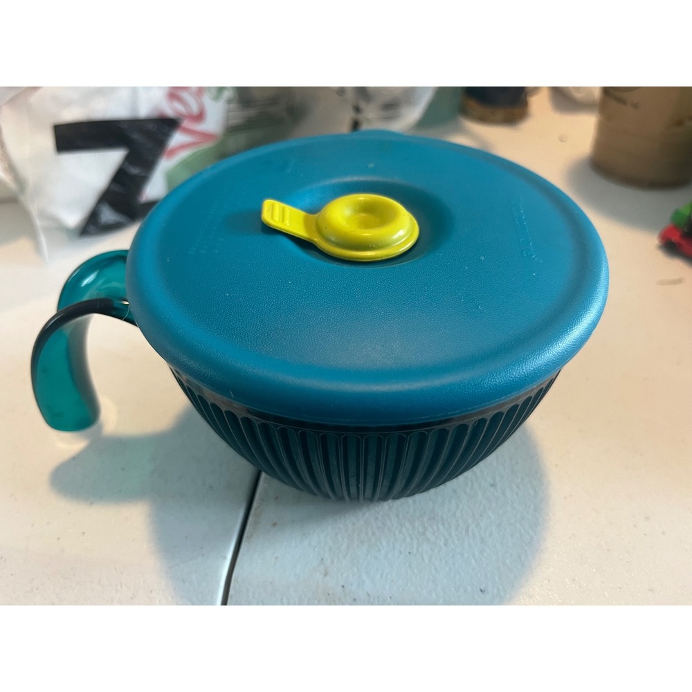 Tupperware CrystalWave Soup Mug Teal Blue Ribbed 2 Cup 500ml Vented Lid 5201A-1